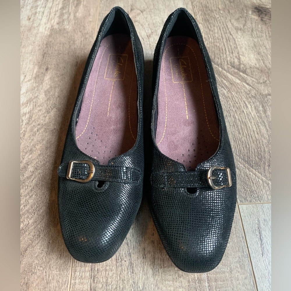 Clarks Artisan Caswell Genoa Black Leather Comfort Slip On flats Size 9.5Wide
